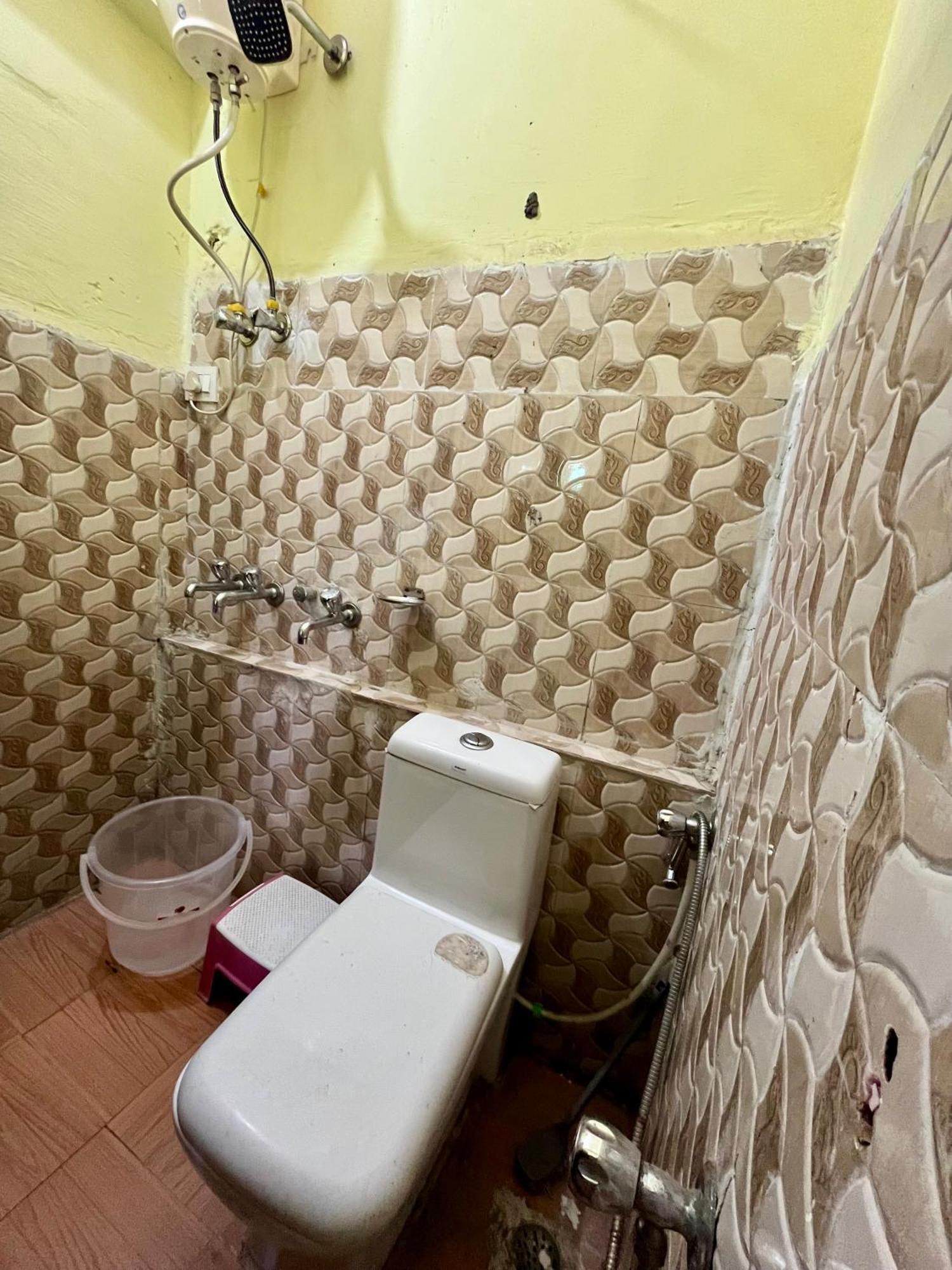 Astha Guest House Gopeshwar Екстер'єр фото
