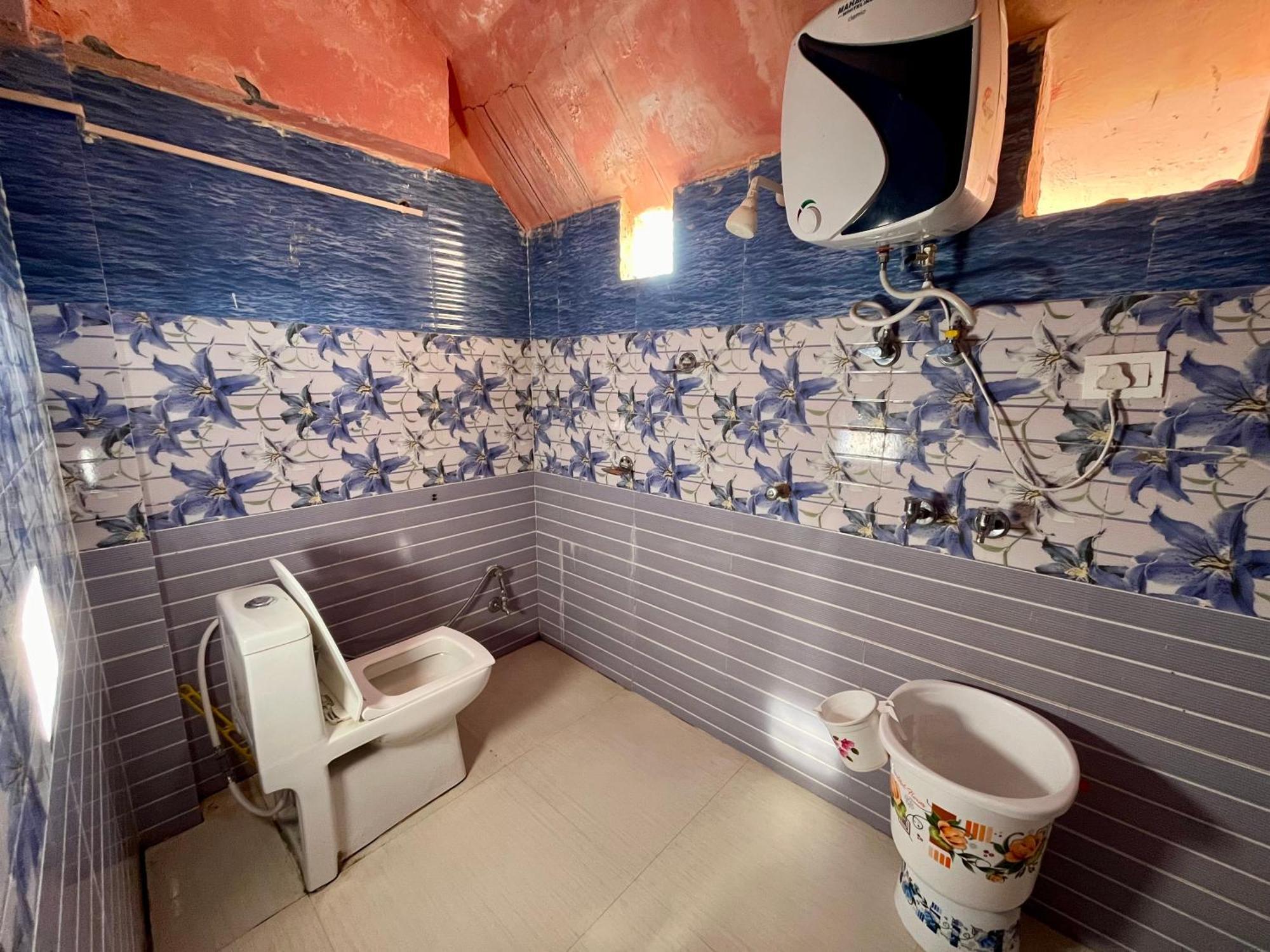 Astha Guest House Gopeshwar Екстер'єр фото